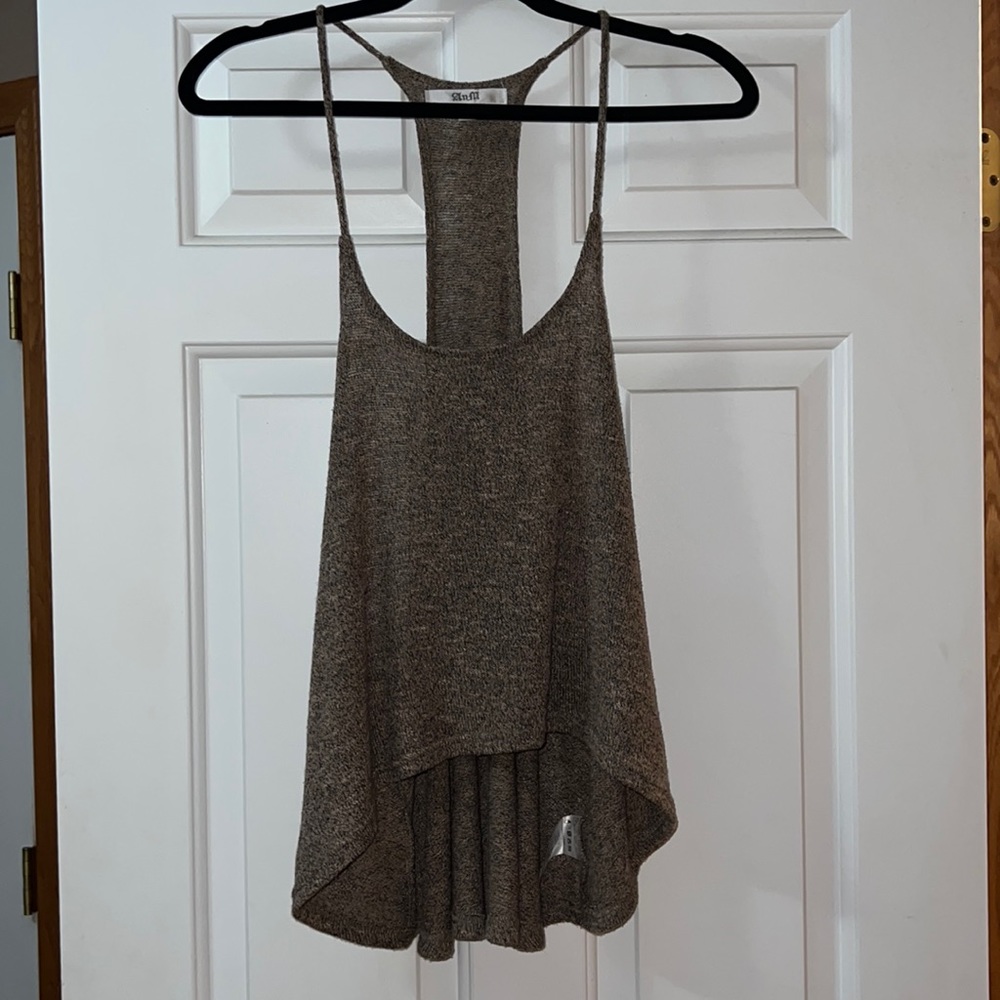 Women’s loose tank